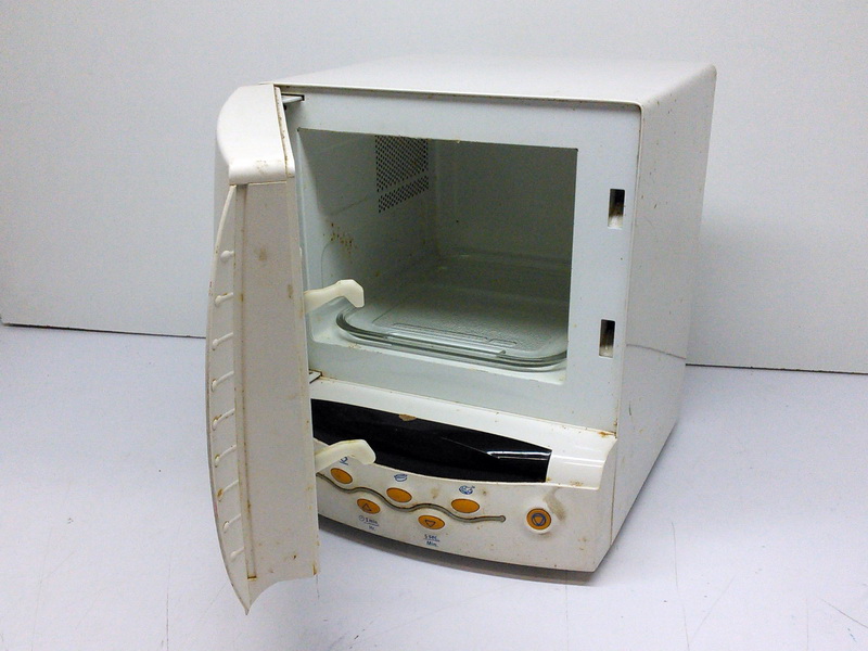 microondas electrolux 33x29.5x32 no func. 1 bandeja cristal 1u